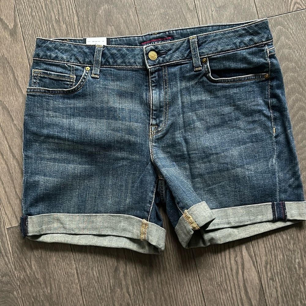 Tommy women’s jean shorts size 10 BNWT